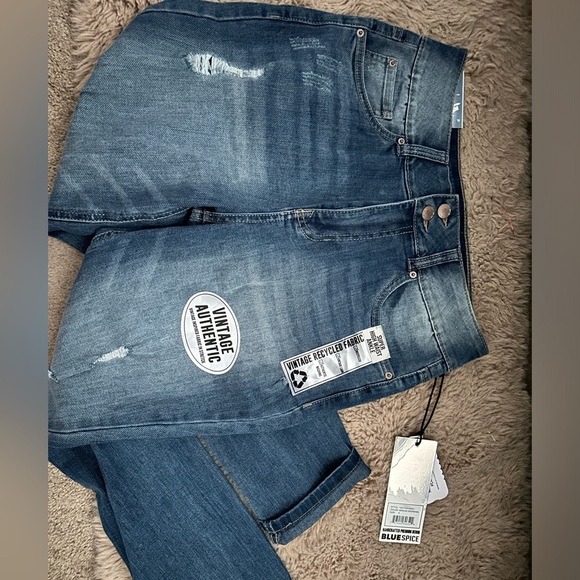 Denim - [9] Host Pick 🤍 NWT High Waist Jeans